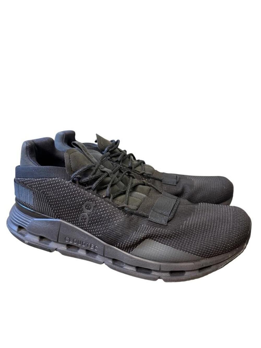On Cloudnova Navy Running Shoe Men size 11